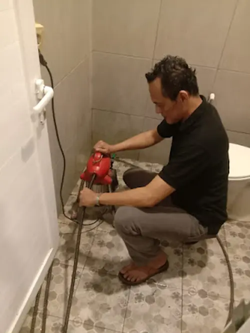 Pembersihan Grease Trap Restoran Serpong